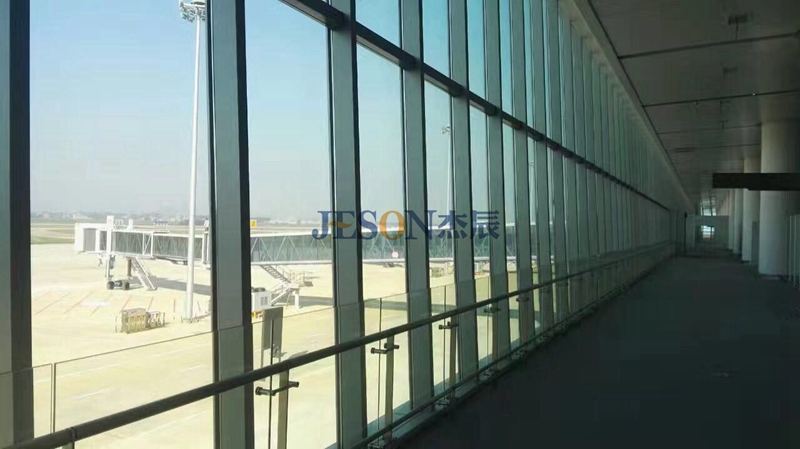 耀世娱乐不锈钢立柱