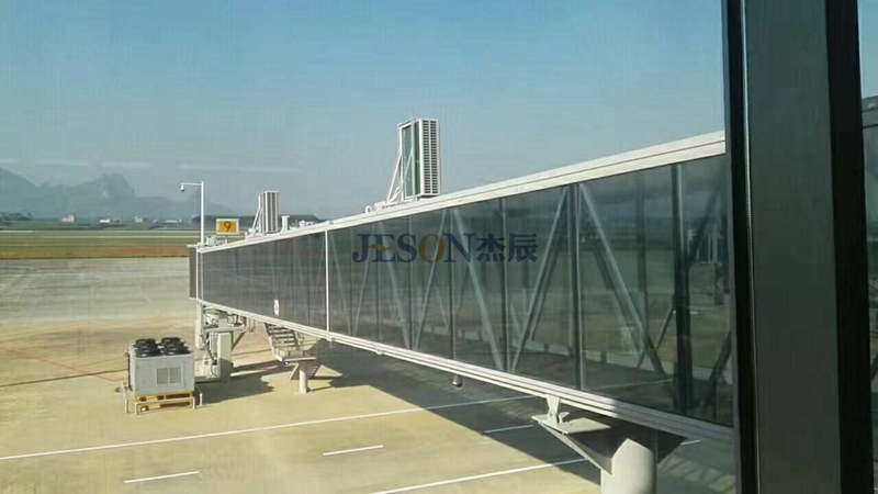 耀世娱乐不锈钢立柱