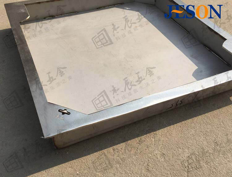 不锈钢包边井盖04