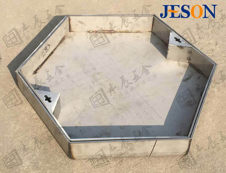 不锈钢装饰井盖01